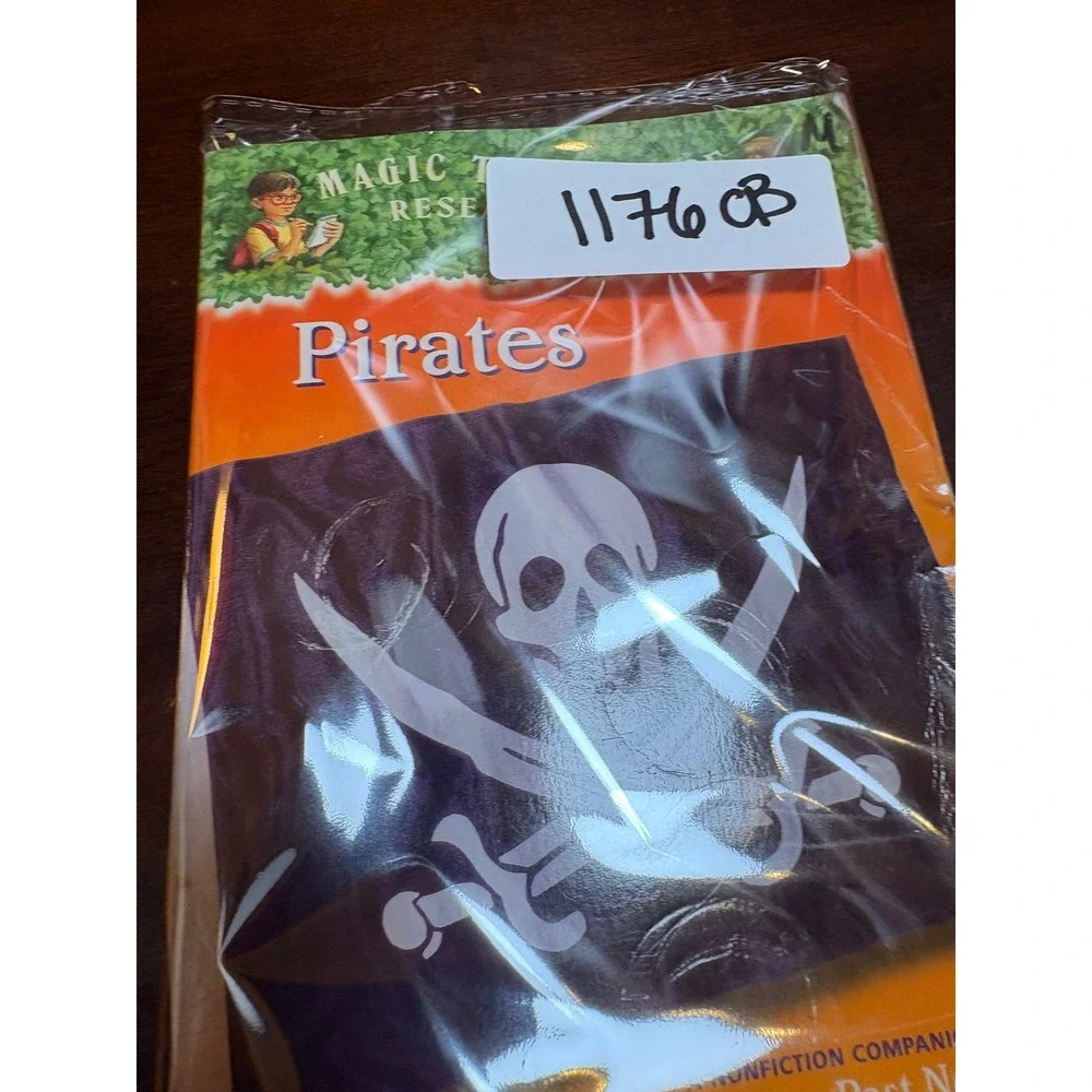 Magic Tree House Pirates Research Guide Kids OS Orange Good Nonfiction Paperback